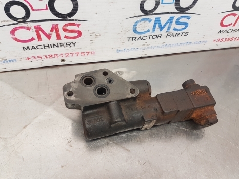 Ford New Holland 7840, 40 Serie Hydraulic Brake Valve For Parts Only F0nn2n073bd - Válvula de freno para Tractor: foto 4 Ford New Holland 7840, 40 Serie Hydraulic Brake Valve For Parts Only F0nn2n073bd - Válvula de freno para Tractor: foto 4