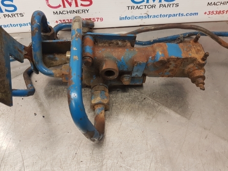 Ford New Holland 7840 Hydraulic Brake Valve F0nn2n073bd, 81874968, F0nn2n270aa - Válvula de freno para Tractor: foto 2 Ford New Holland 7840 Hydraulic Brake Valve F0nn2n073bd, 81874968, F0nn2n270aa - Válvula de freno para Tractor: foto 2