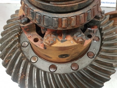 Diferencial para Maquinaria agrícola Ford New Holland 7840, Ts, 40, Bevel Gear And Differential 81866326, F0nn4209ca: foto 8 Diferencial para Maquinaria agrícola Ford New Holland 7840, Ts, 40, Bevel Gear And Differential 81866326, F0nn4209ca: foto 8