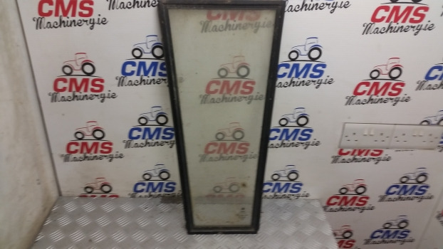 Ford New Holland Cab Low Panel Glass With Frame Lh 83931986 E2nn94000r69aa - Ventana y piezas: foto 1 Ford New Holland Cab Low Panel Glass With Frame Lh 83931986 E2nn94000r69aa - Ventana y piezas: foto 1