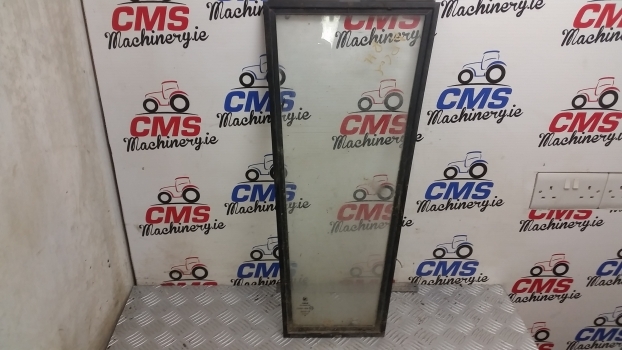 Ford New Holland Cab Low Panel Glass With Frame Rh 83931985 E2nn94000r68aa - Ventana y piezas para Tractor: foto 1 Ford New Holland Cab Low Panel Glass With Frame Rh 83931985 E2nn94000r68aa - Ventana y piezas para Tractor: foto 1