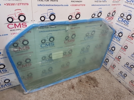 Ford New Holland Fiat M, 40, Ts, 60 Series 5640, 8240 Cab Rear Window 82005316 - Ventana y piezas para Tractor: foto 3 Ford New Holland Fiat M, 40, Ts, 60 Series 5640, 8240 Cab Rear Window 82005316 - Ventana y piezas para Tractor: foto 3