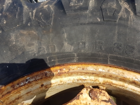 Ford Rear Wheel Complete R38 Pirelli Tm700 580/70r38 - Rueda completa para Tractor: foto 3 Ford Rear Wheel Complete R38 Pirelli Tm700 580/70r38 - Rueda completa para Tractor: foto 3
