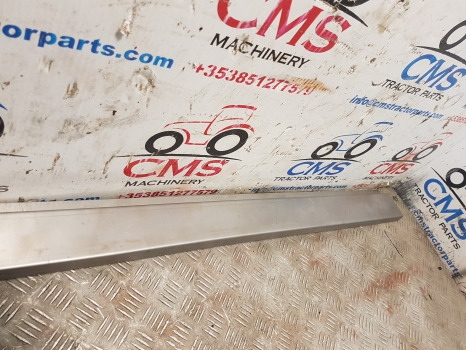 Ford Super Q Cab, 7610, 7710, 6610 Rear Section Column Steel - Cabina: foto 3 Ford Super Q Cab, 7610, 7710, 6610 Rear Section Column Steel - Cabina: foto 3
