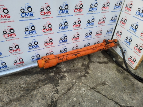 Hitachi Zaxis Zx 135 Us Bucket Ram Cylinder 9183014, 4423853 - Hidráulica: foto 1 Hitachi Zaxis Zx 135 Us Bucket Ram Cylinder 9183014, 4423853 - Hidráulica: foto 1