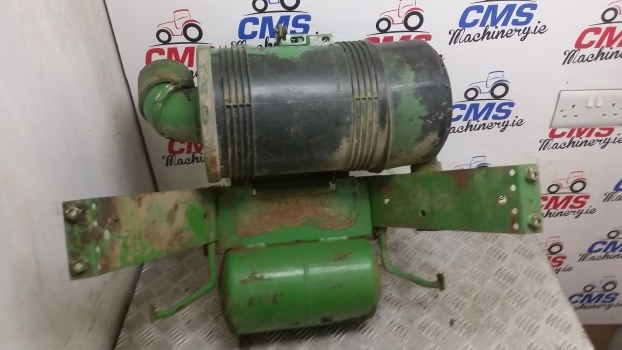 John Deere 3350, 2250 Air Cleaner And Hydraulic Reservoir Al55540, Al66857 - Filtro de aire para Tractor: foto 4 John Deere 3350, 2250 Air Cleaner And Hydraulic Reservoir Al55540, Al66857 - Filtro de aire para Tractor: foto 4