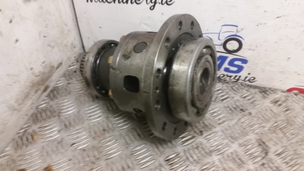 John Deere 5620. 5720, 5820. 5090 R, Rc Rear Axle Differential R204984 - Diferencial para Tractor: foto 2 John Deere 5620. 5720, 5820. 5090 R, Rc Rear Axle Differential R204984 - Diferencial para Tractor: foto 2