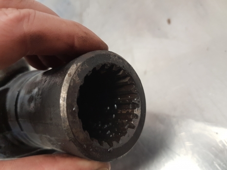 John Deere 6820, 6920, 7330, 6930 Universal Driveshaft Al175567, Al170005 - Palier para Tractor: foto 4 John Deere 6820, 6920, 7330, 6930 Universal Driveshaft Al175567, Al170005 - Palier para Tractor: foto 4