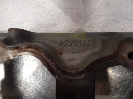John Deere Class Arion 640, 6210r Rocker Arm Valve Re545803, R529186, Re539152 - Cabezal de bloque para Tractor: foto 4 John Deere Class Arion 640, 6210r Rocker Arm Valve Re545803, R529186, Re539152 - Cabezal de bloque para Tractor: foto 4