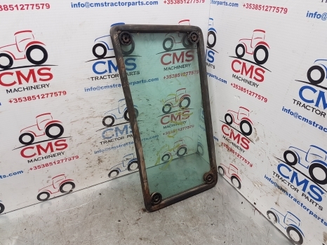 Landini Massey Ferguson 600 Series Cab Knee Glass With Rhs Seal 3301882m1 - Ventana y piezas para Tractor: foto 5 Landini Massey Ferguson 600 Series Cab Knee Glass With Rhs Seal 3301882m1 - Ventana y piezas para Tractor: foto 5