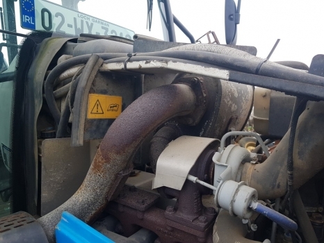 Landini Mythos 100, Mythos 90 Exhaust Box 3654012m91 - Silenciador/ Sistema de escape para Maquinaria agrícola: foto 2 Landini Mythos 100, Mythos 90 Exhaust Box 3654012m91 - Silenciador/ Sistema de escape para Maquinaria agrícola: foto 2