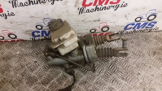Landini Mythos Series 115 Brake Master Cylinders Kit 3666220m91 - Cilindro de freno para Tractor: foto 2 Landini Mythos Series 115 Brake Master Cylinders Kit 3666220m91 - Cilindro de freno para Tractor: foto 2