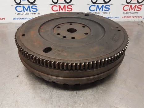 Massey Ferguson 135, 165, 150, 245 Engine Flywheel 734861m91, 31216166 - Volante de inercia para Tractor: foto 2 Massey Ferguson 135, 165, 150, 245 Engine Flywheel 734861m91, 31216166 - Volante de inercia para Tractor: foto 2
