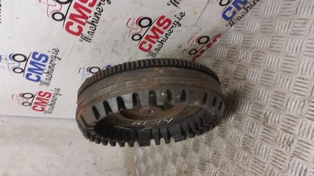 Massey Ferguson 135 Engine Flywheel Assembly 11 Inches Clutch Disc - Volante de inercia para Tractor: foto 4 Massey Ferguson 135 Engine Flywheel Assembly 11 Inches Clutch Disc - Volante de inercia para Tractor: foto 4
