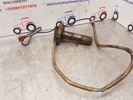 Massey Ferguson 3000, 5400, 6100, 6200, 6400 Ser 6160 Load Sensor Pin 3713763m1 - Sensor para Tractor: foto 3 Massey Ferguson 3000, 5400, 6100, 6200, 6400 Ser 6160 Load Sensor Pin 3713763m1 - Sensor para Tractor: foto 3