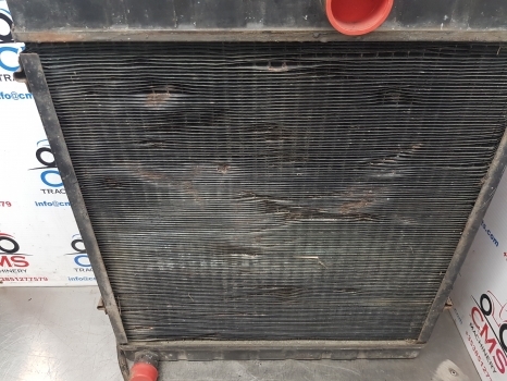 Massey Ferguson 365, 375, 385, 390, 398 Radiator 1695721m2 - Radiador para Tractor: foto 3 Massey Ferguson 365, 375, 385, 390, 398 Radiator 1695721m2 - Radiador para Tractor: foto 3