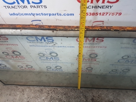 Massey Ferguson 50b Cab Rear Window Assy Mf50b - Ventana y piezas para Retroexcavadora: foto 4 Massey Ferguson 50b Cab Rear Window Assy Mf50b - Ventana y piezas para Retroexcavadora: foto 4