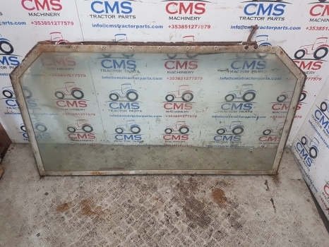 Massey Ferguson 50b Cab Rear Window Glass Mf50b - Ventana y piezas para Tractor: foto 1 Massey Ferguson 50b Cab Rear Window Glass Mf50b - Ventana y piezas para Tractor: foto 1