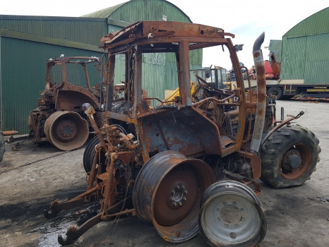 Massey Ferguson 5612 Front, Rear Axle, Pto, Transmission, Engine Parts - Motor: foto 3 Massey Ferguson 5612 Front, Rear Axle, Pto, Transmission, Engine Parts - Motor: foto 3