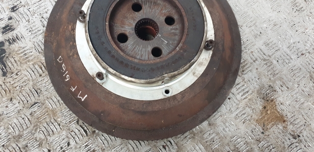 Massey Ferguson 6160, 6260, 3085 Flywheel Assy 3713969m92, 1619032m1, 3714122m4 - Volante de inercia para Tractor: foto 4 Massey Ferguson 6160, 6260, 3085 Flywheel Assy 3713969m92, 1619032m1, 3714122m4 - Volante de inercia para Tractor: foto 4