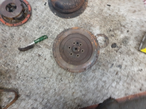 Massey Ferguson Engine Flywheel Assembly 3121e01a/2to Fit Perkins 203 Engine - Volante de inercia para Tractor: foto 3 Massey Ferguson Engine Flywheel Assembly 3121e01a/2to Fit Perkins 203 Engine - Volante de inercia para Tractor: foto 3