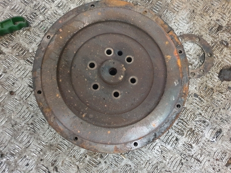 Massey Ferguson Engine Flywheel Assembly 3121e01a/2to Fit Perkins 203 Engine - Volante de inercia para Tractor: foto 1 Massey Ferguson Engine Flywheel Assembly 3121e01a/2to Fit Perkins 203 Engine - Volante de inercia para Tractor: foto 1