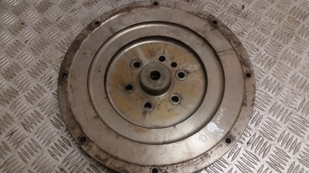 Massey Ferguson Flywheel Assembly With Ring Gear 0410236, 3121h002 - Volante de inercia para Tractor: foto 5 Massey Ferguson Flywheel Assembly With Ring Gear 0410236, 3121h002 - Volante de inercia para Tractor: foto 5