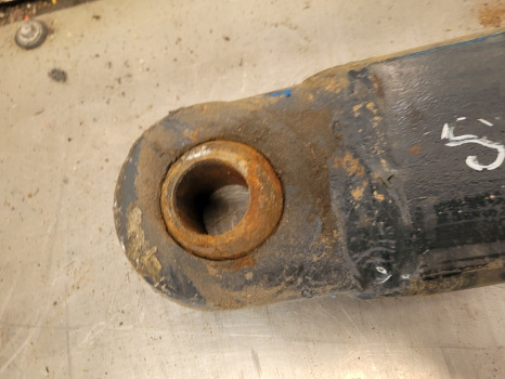 New Holland T6010, T6020, T6050, Ts100a Delta Lift Arm Rhs Mdc 5192283 - Suspensión: foto 2 New Holland T6010, T6020, T6050, Ts100a Delta Lift Arm Rhs Mdc 5192283 - Suspensión: foto 2
