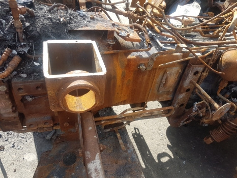 New Holland T7 T7.225 Autocommand Transmission Shaft, Gear, Plate, Nut 48145792 - Caja de cambios: foto 2 New Holland T7 T7.225 Autocommand Transmission Shaft, Gear, Plate, Nut 48145792 - Caja de cambios: foto 2