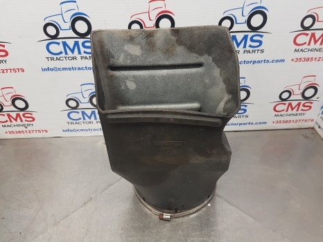 New Holland Tm 190, Tm175, Case Mxm 175, 190 Air Duct 82033234, 82025901 - Sistema de admisión de aire para Tractor: foto 1 New Holland Tm 190, Tm175, Case Mxm 175, 190 Air Duct 82033234, 82025901 - Sistema de admisión de aire para Tractor: foto 1