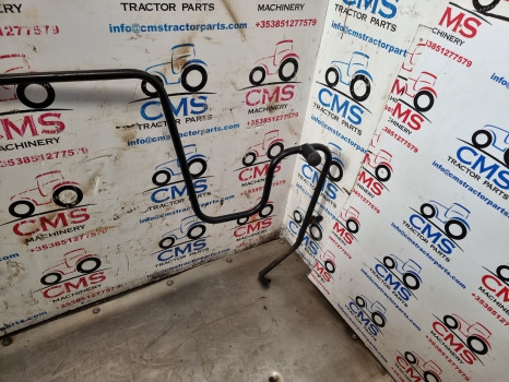 New Holland Tm140, Case Mxm155, 130, 150, Jxu Rear Windows Frame 82013085 - Ventana y piezas: foto 3 New Holland Tm140, Case Mxm155, 130, 150, Jxu Rear Windows Frame 82013085 - Ventana y piezas: foto 3