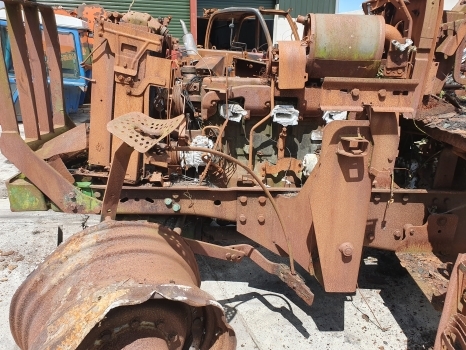 John Deere 7700 Front Rear Axle, Engine, Transmission, Lift Parts Nut - Piezas de recambio para Tractor: foto 2 John Deere 7700 Front Rear Axle, Engine, Transmission, Lift Parts Nut - Piezas de recambio para Tractor: foto 2