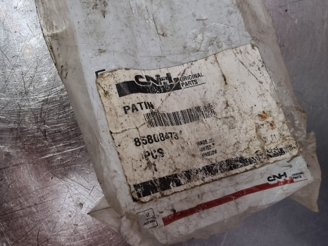 New Holland Lb, Lbb, Tl, Tlb Sliding Pad Pair 85808473 - Piezas de recambio para Retroexcavadora: foto 4 New Holland Lb, Lbb, Tl, Tlb Sliding Pad Pair 85808473 - Piezas de recambio para Retroexcavadora: foto 4