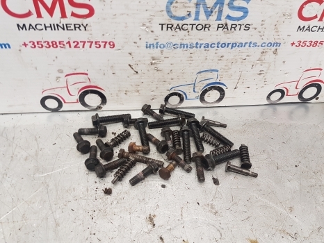 Same Deutz Lamborghini Rubin 120 Front Axle Hub Bolts Kit - Cubo para Tractor: foto 1 Same Deutz Lamborghini Rubin 120 Front Axle Hub Bolts Kit - Cubo para Tractor: foto 1