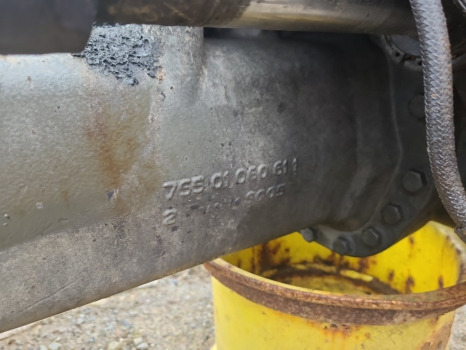 Valtra T174ea Front axle housing lhs 755.01.060.61 - Eje delantero para Maquinaria agrícola: foto 3 Valtra T174ea Front axle housing lhs 755.01.060.61 - Eje delantero para Maquinaria agrícola: foto 3