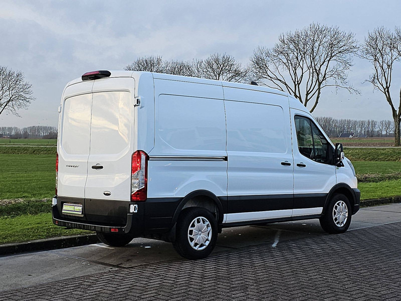 Ford Transit 2.0 L2H2 Navi 130Pk AC! - Furgoneta pequeña: foto 3 Ford Transit 2.0 L2H2 Navi 130Pk AC! - Furgoneta pequeña: foto 3