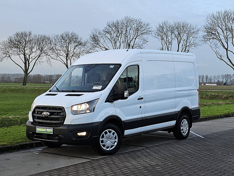 Ford Transit 2.0 L2H2 Navi 130Pk AC! - Furgoneta pequeña: foto 2 Ford Transit 2.0 L2H2 Navi 130Pk AC! - Furgoneta pequeña: foto 2