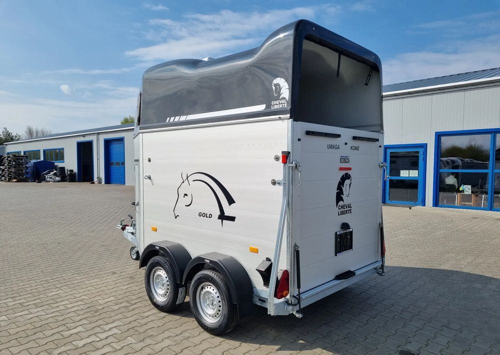 CHEVAL LIBERTÉ Cheval Liberte Gold First Alu + siodlarnia przyczepa dwukonna - Remolque para caballos: foto 5 CHEVAL LIBERTÉ Cheval Liberte Gold First Alu + siodlarnia przyczepa dwukonna - Remolque para caballos: foto 5