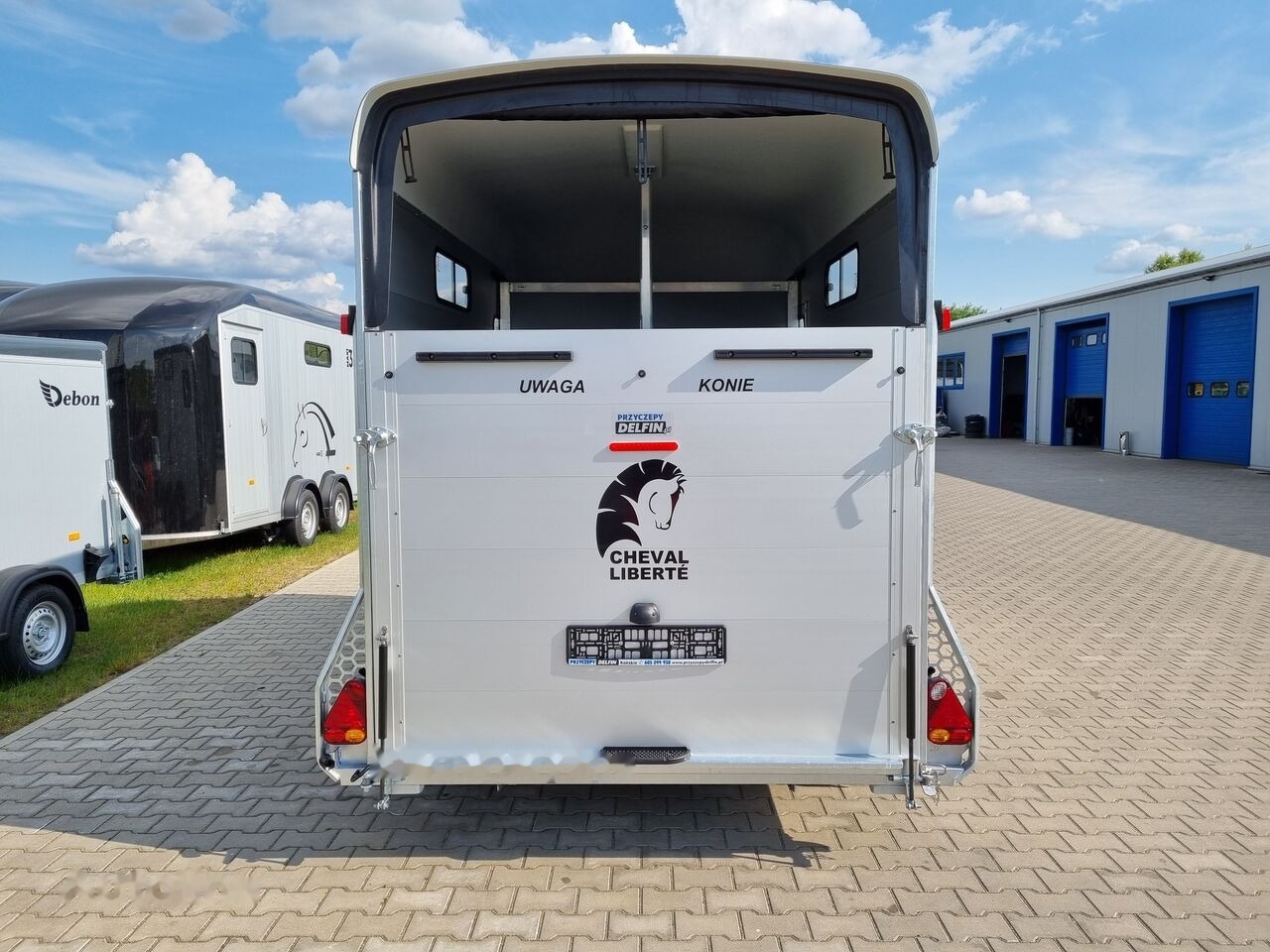 Cheval Liberté Multimax trailer for 2 horses GVW 2600kg big tack room saddle - Remolque para caballos: foto 4 Cheval Liberté Multimax trailer for 2 horses GVW 2600kg big tack room saddle - Remolque para caballos: foto 4