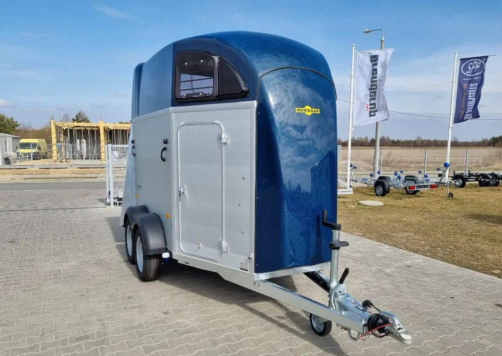 HUMBAUR Humbaur Xanthos Aero 2400 - Remolque para caballos: foto 4 HUMBAUR Humbaur Xanthos Aero 2400 - Remolque para caballos: foto 4