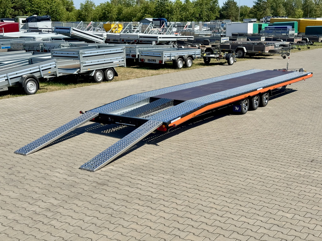 NIEWIADÓW Indiana Premium Color 850 x 210 cm | 3500 kg - Remolque portavehículos: foto 2 NIEWIADÓW Indiana Premium Color 850 x 210 cm | 3500 kg - Remolque portavehículos: foto 2