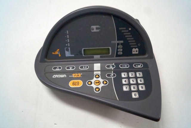 Crown 819883-002-01 | display for ESR5000 display for ESR5000 - Salpicadero para Equipo de manutención: foto 1 Crown 819883-002-01 | display for ESR5000 display for ESR5000 - Salpicadero para Equipo de manutención: foto 1