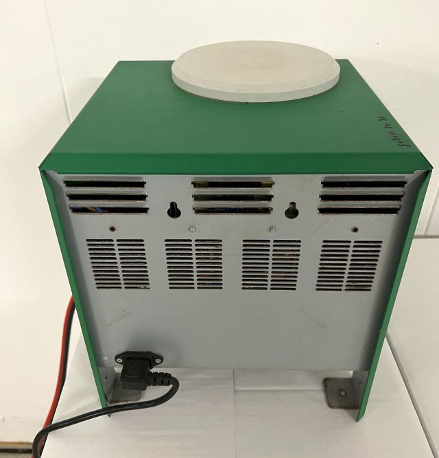 Hoppecke unknown | Trak mini 24V30A 230v Year unknown 80A Rema battery connecto Trak mini 24V30A 230v Year unknown 80A Rema battery connector - Acumulador para Equipo de manutención: foto 2 Hoppecke unknown | Trak mini 24V30A 230v Year unknown 80A Rema battery connecto Trak mini 24V30A 230v Year unknown 80A Rema battery connector - Acumulador para Equipo de manutención: foto 2