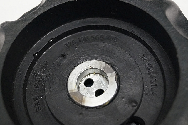 Jungheinrich 50263124 | Stuur Steering wheel ETV from year 2003 till 2011 Stuur Steering wheel ETV from year 2003 till 2011 - Cabina e interior para Equipo de manutención: foto 3 Jungheinrich 50263124 | Stuur Steering wheel ETV from year 2003 till 2011 Stuur Steering wheel ETV from year 2003 till 2011 - Cabina e interior para Equipo de manutención: foto 3