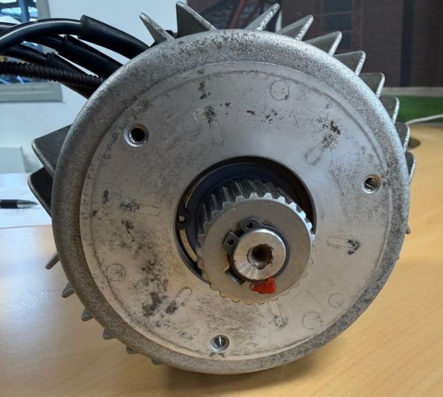 Jungheinrich 51050621 | Drive motor AF 4D4-L1 I/N 1011130 3 x14V 1,0 KW sn. JA18 - Sistema eléctrico para Equipo de manutención: foto 2 Jungheinrich 51050621 | Drive motor AF 4D4-L1 I/N 1011130 3 x14V 1,0 KW sn. JA18 - Sistema eléctrico para Equipo de manutención: foto 2