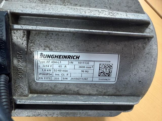 Jungheinrich 51050621 | Drive motor AF 4D4-L1 I/N 1011130 3 x14V 1,0 KW sn. JA18 - Sistema eléctrico para Equipo de manutención: foto 5 Jungheinrich 51050621 | Drive motor AF 4D4-L1 I/N 1011130 3 x14V 1,0 KW sn. JA18 - Sistema eléctrico para Equipo de manutención: foto 5