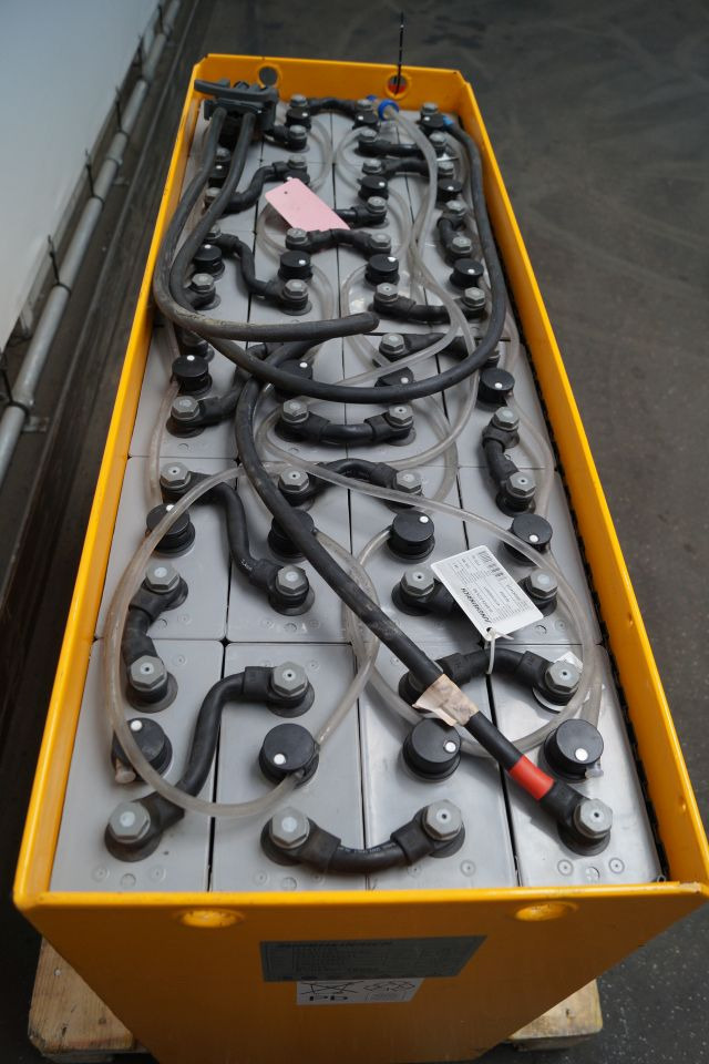 Jungheinrich unknown | Battery 48V775Ah 05-EPZS775SC Year 2024 weight 1135 kg sn  - Acumulador para Equipo de manutención: foto 2 Jungheinrich unknown | Battery 48V775Ah 05-EPZS775SC Year 2024 weight 1135 kg sn  - Acumulador para Equipo de manutención: foto 2