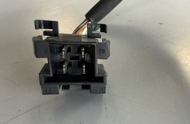 Linde 409324 | Joystick Single Axis Still no. 8409324 sn 0645 125 - Sistema eléctrico para Equipo de manutención: foto 3 Linde 409324 | Joystick Single Axis Still no. 8409324 sn 0645 125 - Sistema eléctrico para Equipo de manutención: foto 3