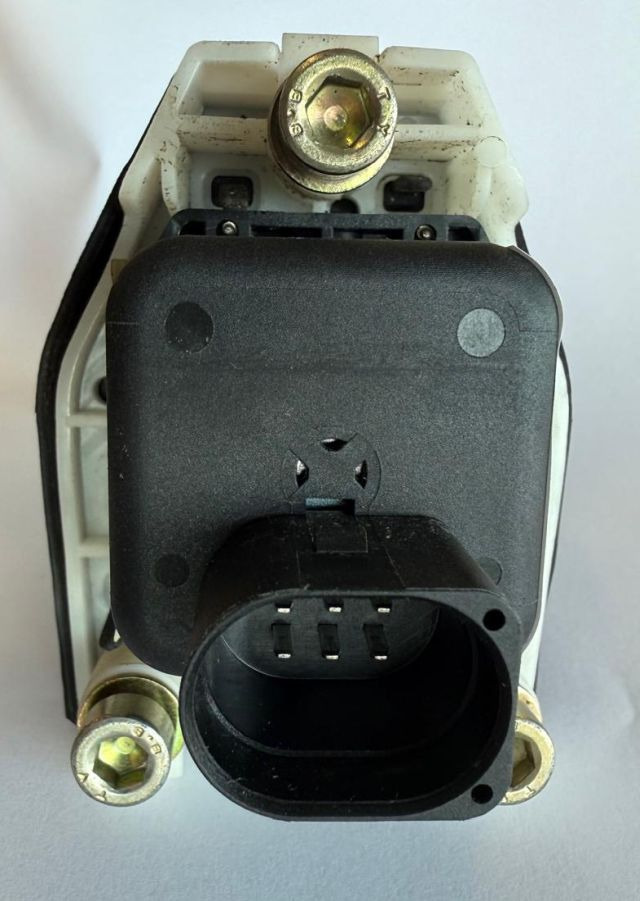 Linde 7919040015 | Joystick sn. 3246 - Sistema eléctrico para Equipo de manutención: foto 3 Linde 7919040015 | Joystick sn. 3246 - Sistema eléctrico para Equipo de manutención: foto 3