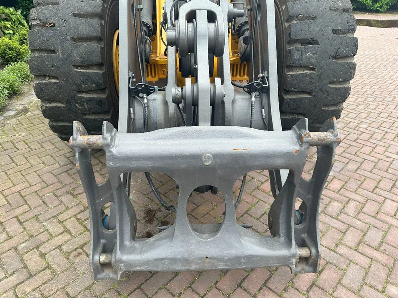 Volvo L120 H - Cargadora de ruedas: foto 5 Volvo L120 H - Cargadora de ruedas: foto 5